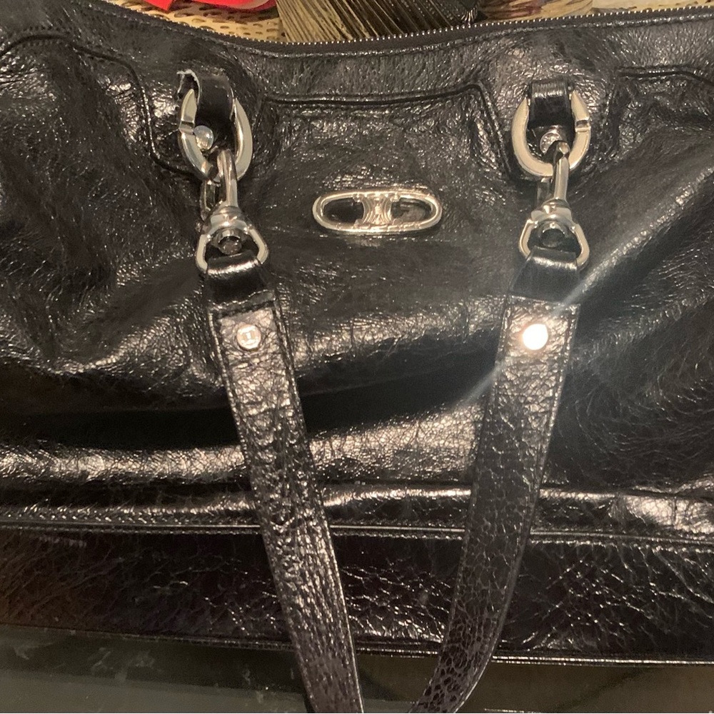 Chic Black Leather Shoulder Bag